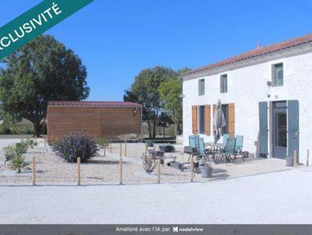 Villa 3 chambres, Biron Poitou 17800 DS105607210