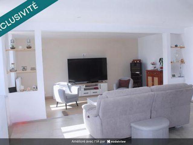 Villa 3 chambres, Biron Poitou 17800 ES105607210