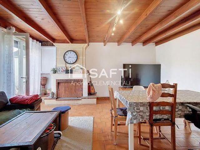 Villa 3 chambres, Cercoux Poitou 17270 ES100776997