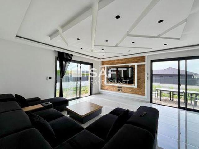 Villa 3 chambres, Champagnole Franche 39300 DLS105253460