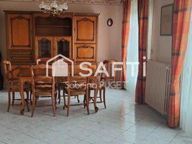 Villa 3 chambres, Chantonnay Pays de la Loire 85110 DS103155929