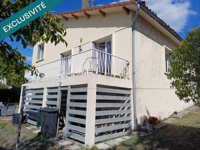 Villa 3 chambres, Chalais Poitou 16210 DS105472345