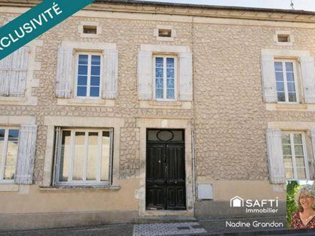 Villa 3 chambres, Chalais Poitou 16210 DS101025680