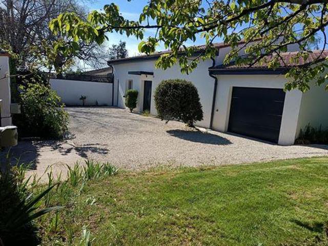 Villa 3 chambres, Cognac Poitou 16100 DS101230333