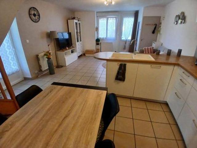 Villa 3 chambres, Dole Franche 39100 DS103122875