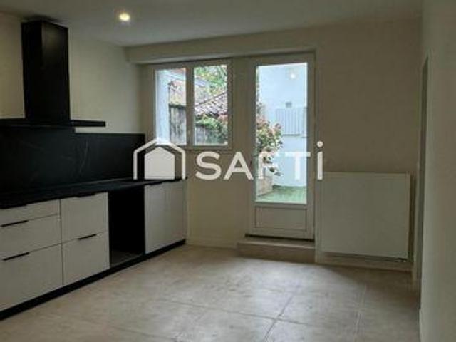 Villa 3 chambres, La Sauve Aquitaine 33670 ES98263504