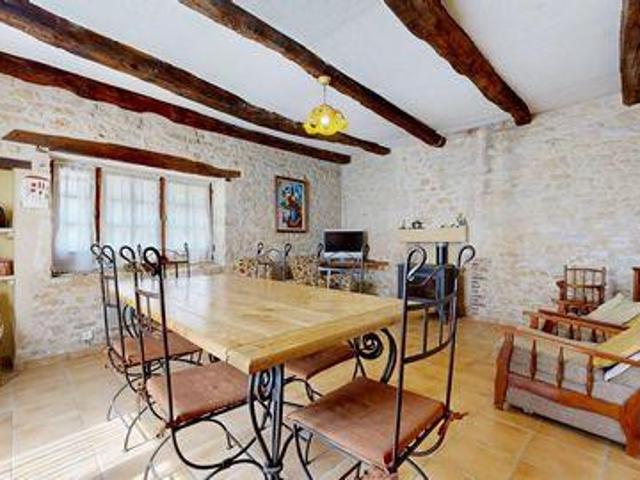 Villa 3 chambres, Le Buisson Aquitaine 24480 DS104439186