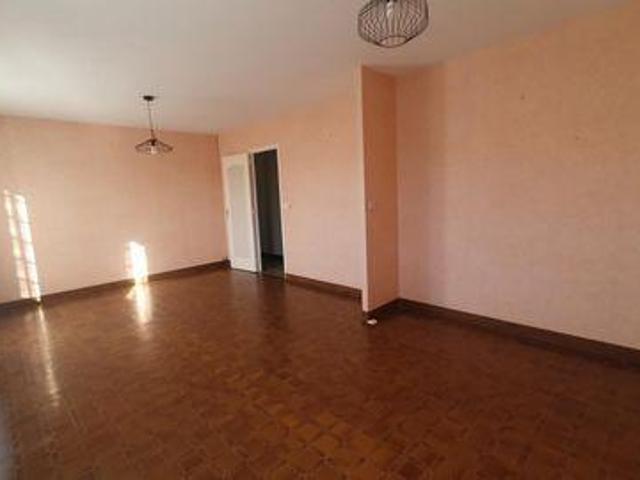 Villa 3 chambres, Le Genest Pays de la Loire 53940 DS105253807