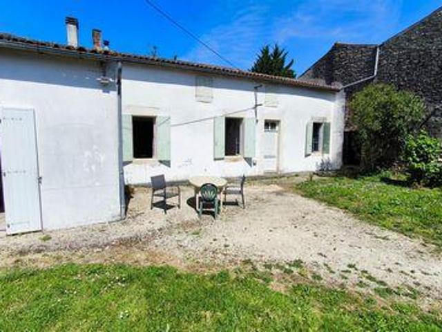 Villa 3 chambres, Lozay Poitou 17330 DS102058836