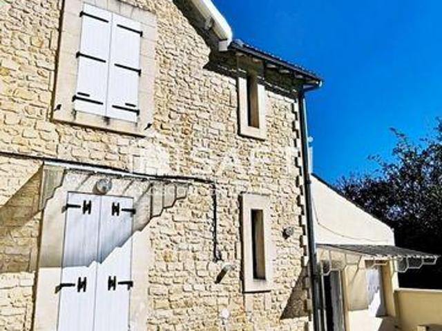 Villa 3 chambres, Pons Poitou 17800 DS100880705