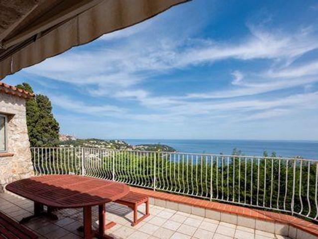 Villa 3 chambres, Roquebrune Provence 06190 ES96334115