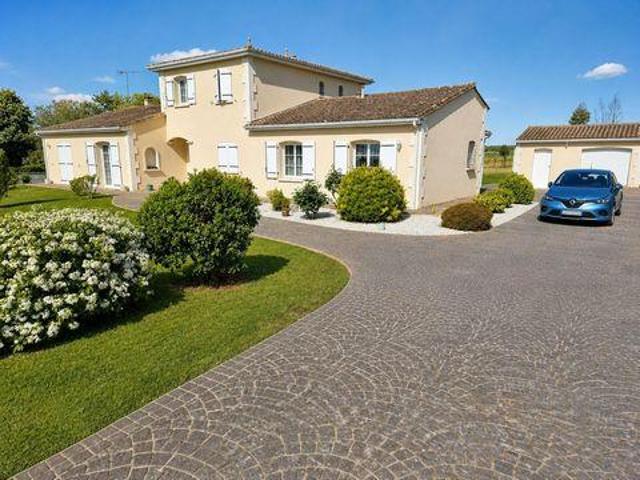 Villa 3 chambres, Rouillac Poitou 16170 DS102590755