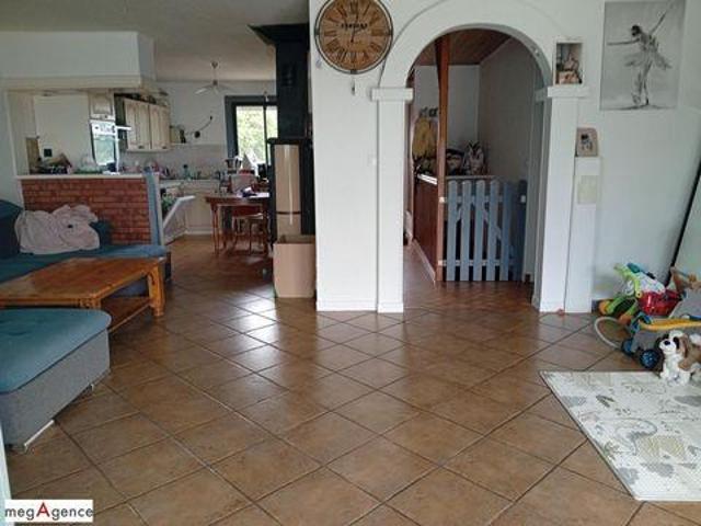 Villa 3 chambres, Saint Auvergne 03260 DS102059412