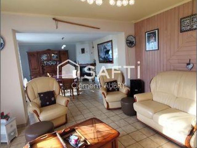 Villa 3 chambres, Saint Pays de la Loire 53800 ES100735161