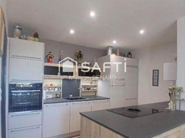 Villa 3 chambres, Saint Poitou 16100 DLS105170669