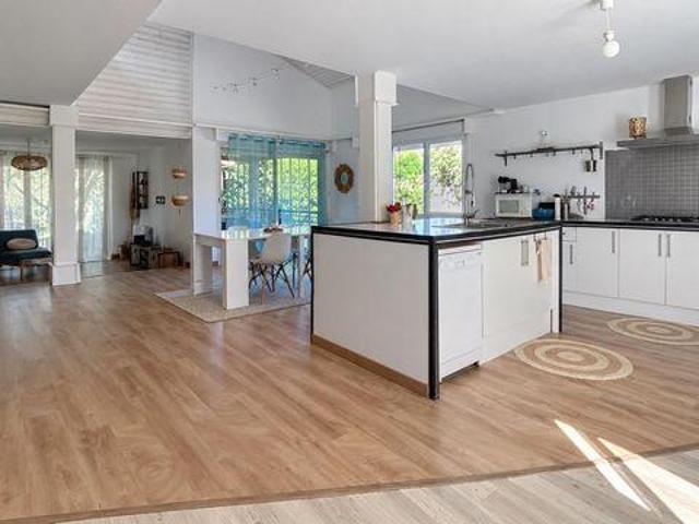 Villa 3 chambres, Saint Poitou 16470 ES103883347