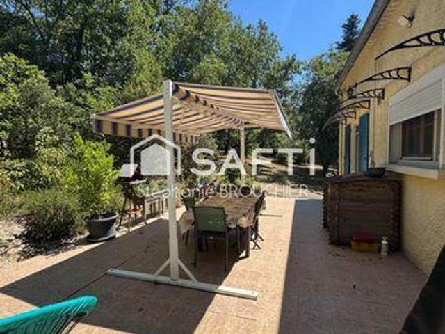 Villa 3 chambres, Vallon Rhône 07150 ES104786661