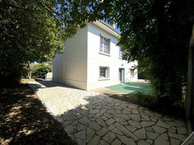 Villa 3 chambres, Villeneuve Aquitaine 47300 DS100454763