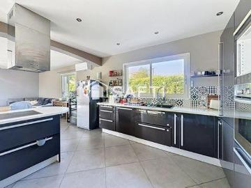 Villa 3 chambres, Villeneuve Midi 31620 DS102059036