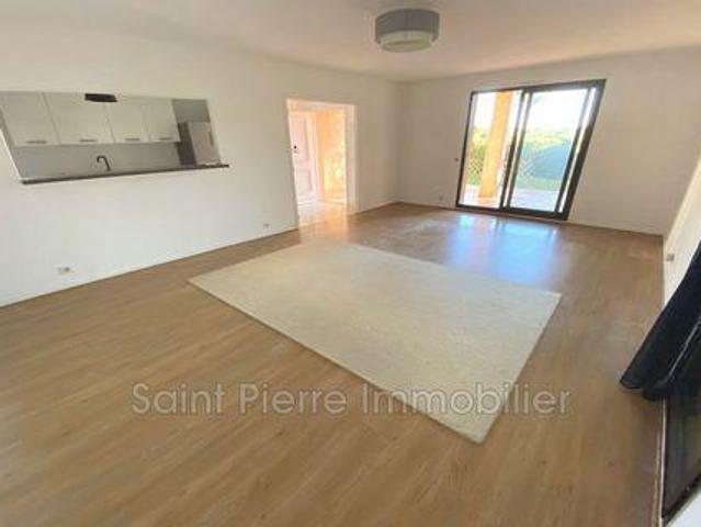 Villa 3 chambres, Villeneuve Provence 06270 DLS102920168