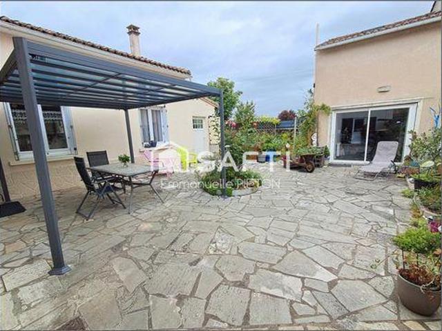 Villa 3 chambres, Yversay Poitou 86170 DS102919488