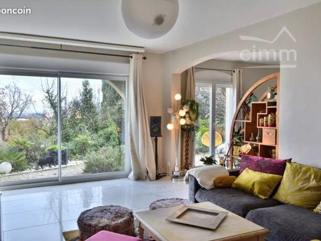 Villa 3 pièces 128 m²