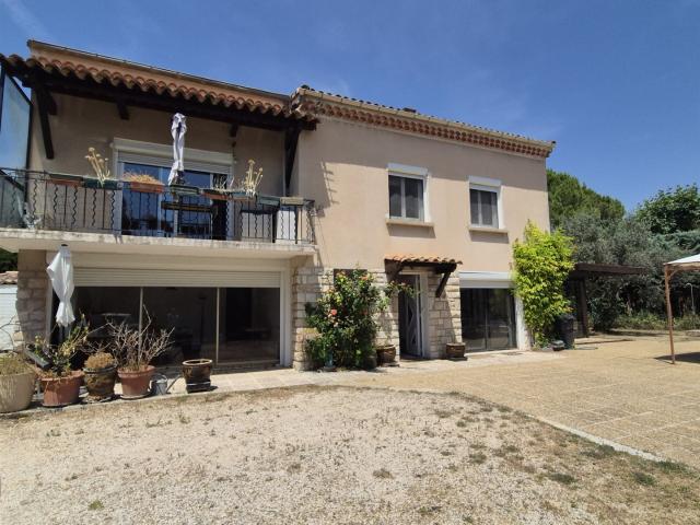 Villa T7 Aix En Provence St Mitre Granettes 161m² Aix en Provence