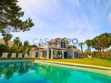 Villa T4+2 Duplex para alugar em Loulé