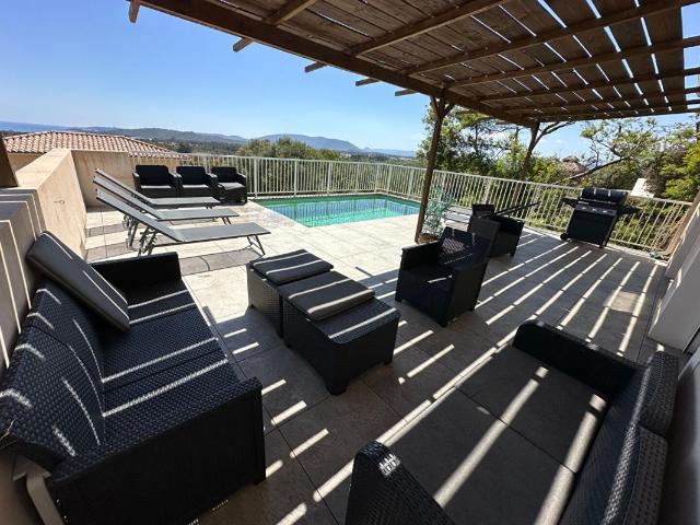Villa T4 avec piscine VUE MER LECCI 20137 CORSE DU SUD FRANCE