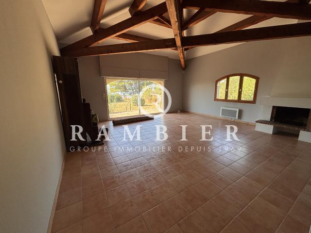 Villa T4 de 129 m2 avec jardin et vue mer