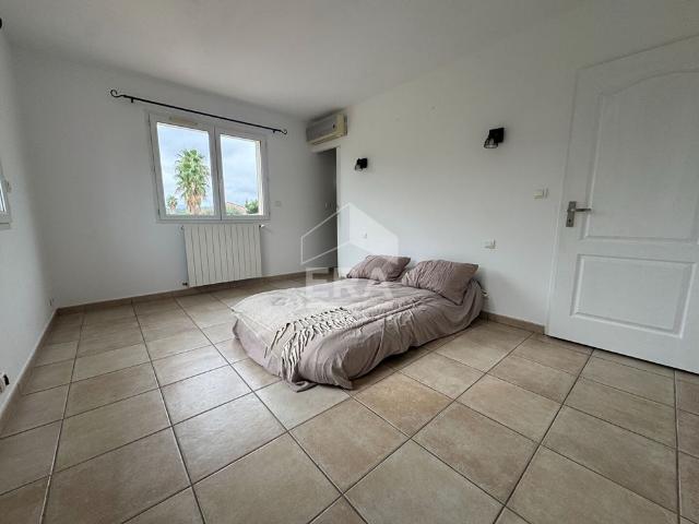 VILLA T4 DE STANDING AVEC PISCINE ET VUE SUR LES ALBÈRES A PASSA