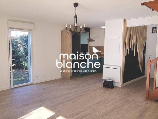 Villa T4 entièrement rénovée dans Résidence calme et privée