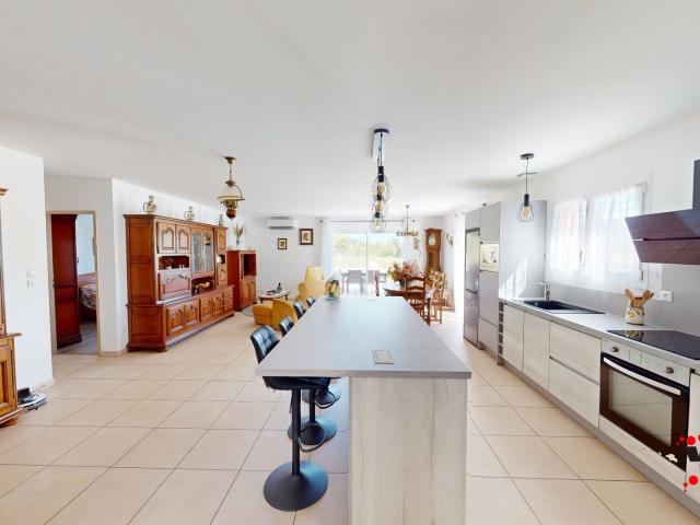 Villa T4 plain pied avec jardin et garage 98m² Cébazan