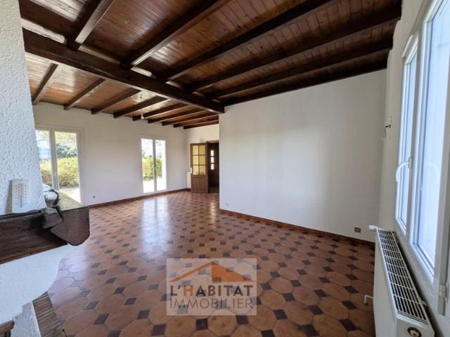 VILLA T5 SUR SOUS SOL TOTAL