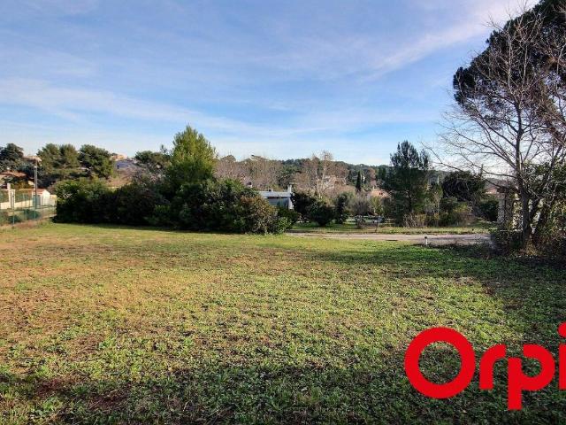VILLA T6 T4 + T2 sur 2700m² de terrain Marseille 12ème