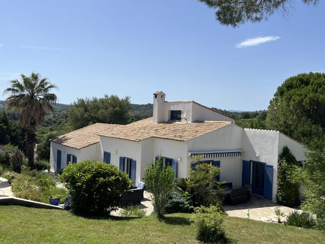 Villa T6 Grande parcelle, Piscine, Annexes & Garage