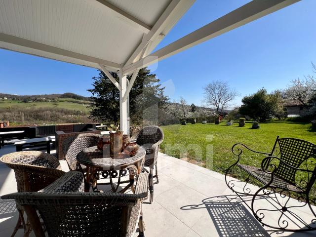 Villa T6 Parcelle 2 254 m2 Belle Vue Dégagée 136m² Margès