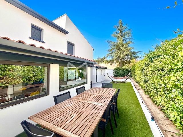 Villa T6 Sussargues 155m² Sussargues