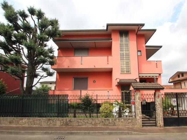 Villa Taccona quadrilocale 130mq