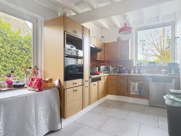 Villa te huur in Dottignies voor € 1.800 met 5 slaapkamers
