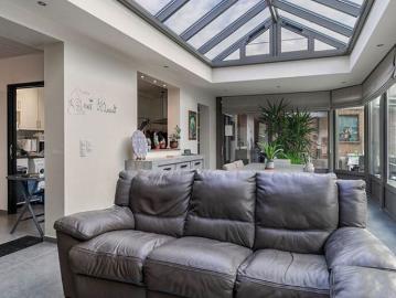 Villa te huur in Edegem voor € 2.200 met 4 slaapkamers