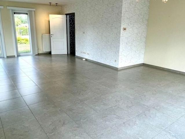 Villa te huur in Kortemark voor € 935 met 3 slaapkamers