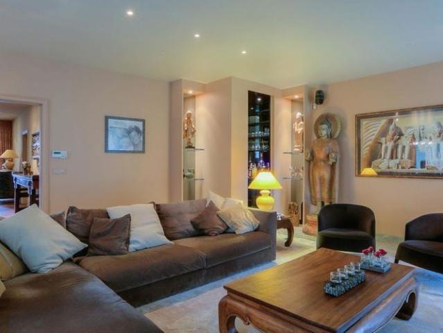 Villa te huur in Lembeke voor € 4.250 met 5 slaapkamers