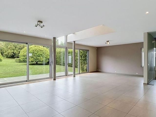 Villa te huur in Tervuren voor € 2.700 met 4 slaapkamers