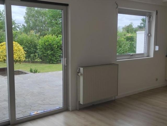 Villa te huur in Vroenhoven voor € 1.250 met 3 slaapkamers
