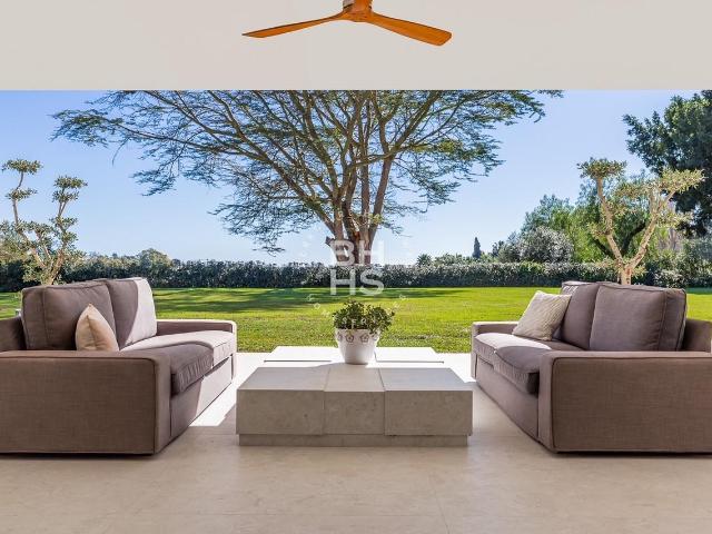 Villa to rent in Atalaya