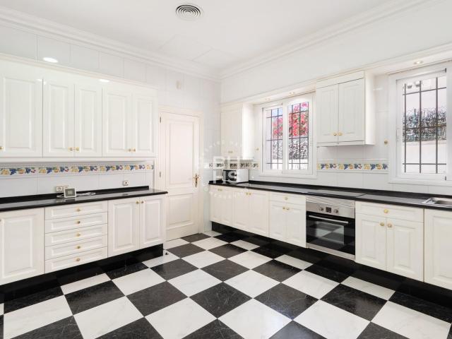 Villa to rent in Bendinat