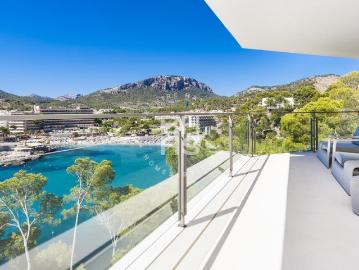 Villa to rent in Camp de Mar