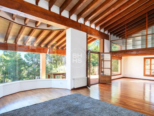 Villa to rent in Esporles
