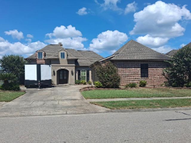 Villa Trace Ave